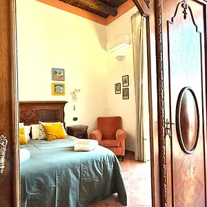 residenza-san-gregorio-naples.hotels-amalfi.com/