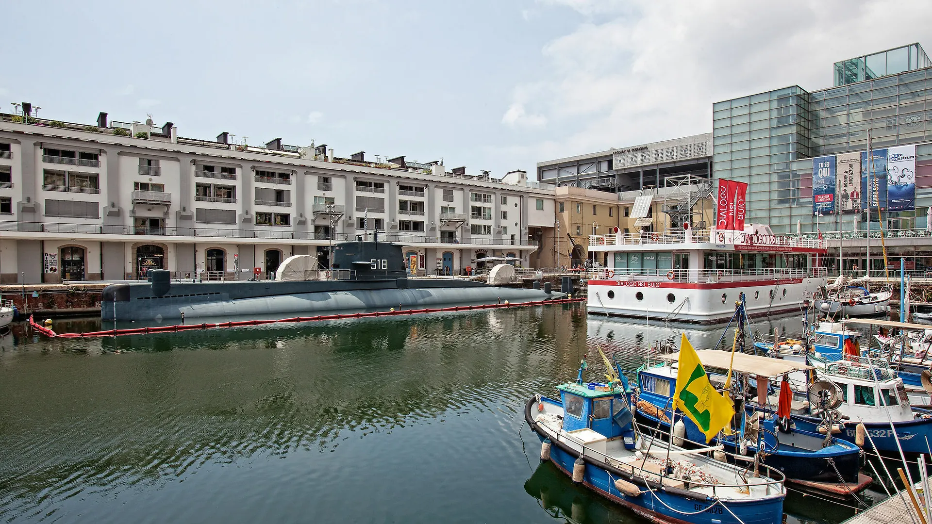 Apartment Acquario Genova Suite